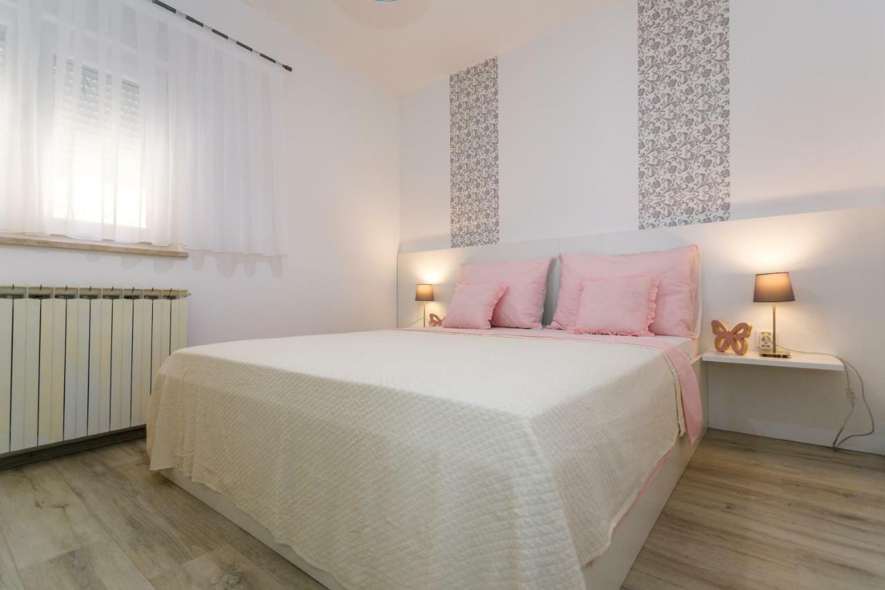 Apartman Brajutovci 26 Kornic Exterior photo